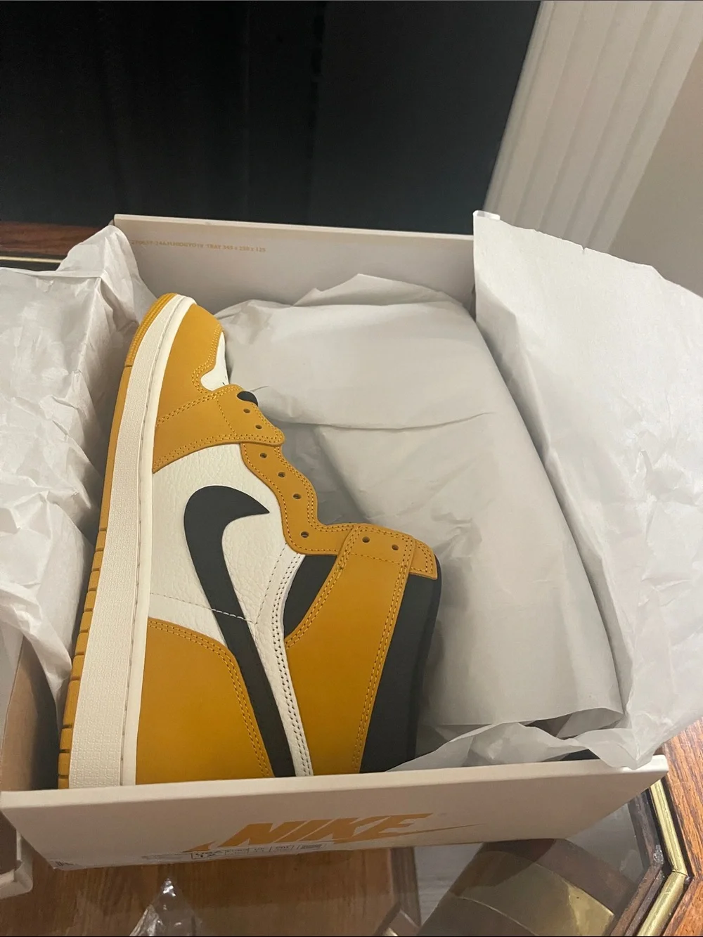 Nike Air Jordan 1 High - White, Yellow & Black